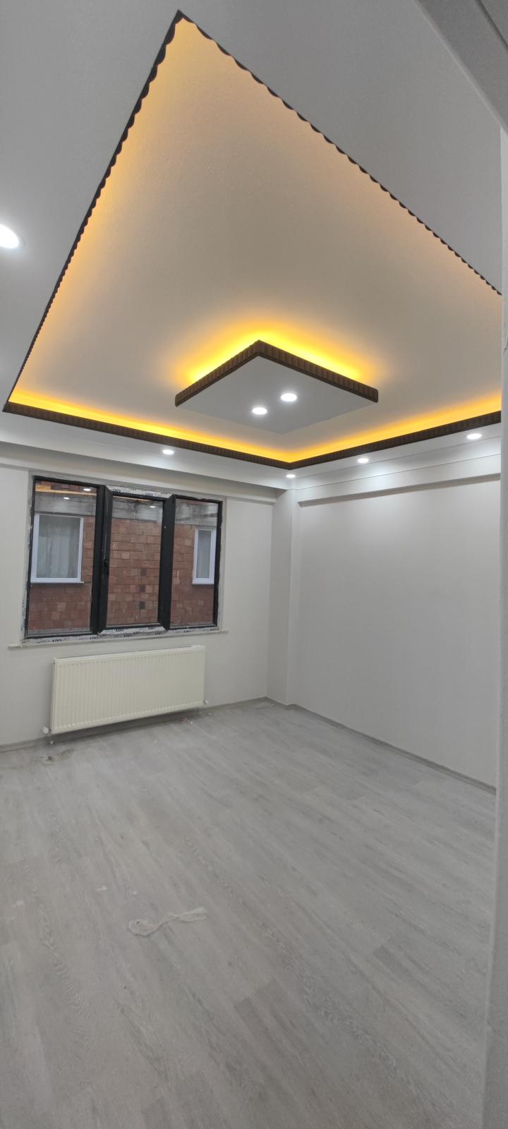 Kare Göbek Tavan
